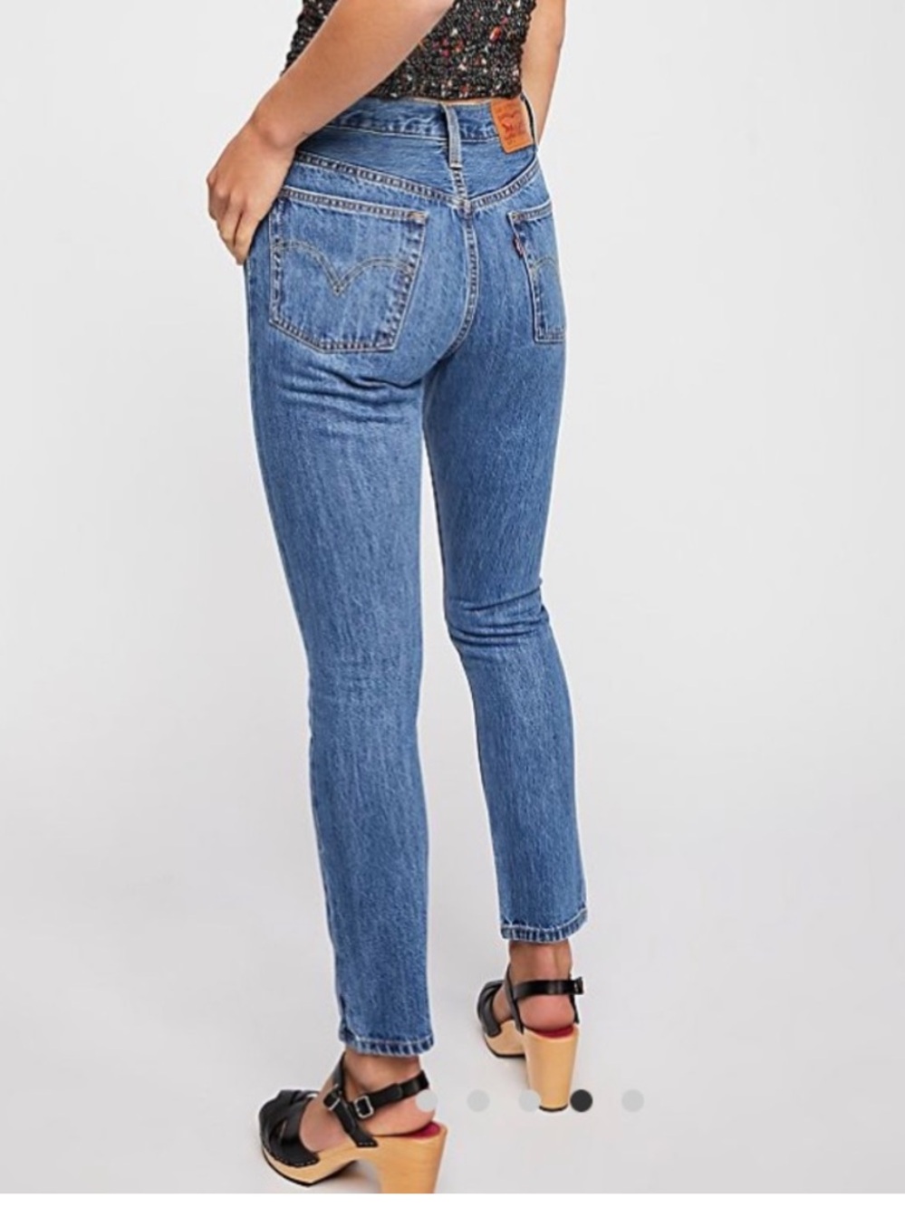 ❗️Levi’s 501 S Classic Skinny High-Rise Medium Wash Jeans MSRP $98!